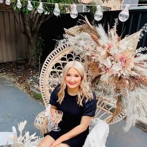 Meet your Posher, Emily